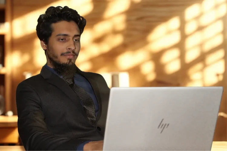 Ekram Hossen working